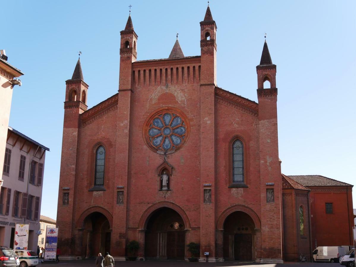 La Maison Du Soleil Appartamento Alba Pompeia Zewnętrze zdjęcie